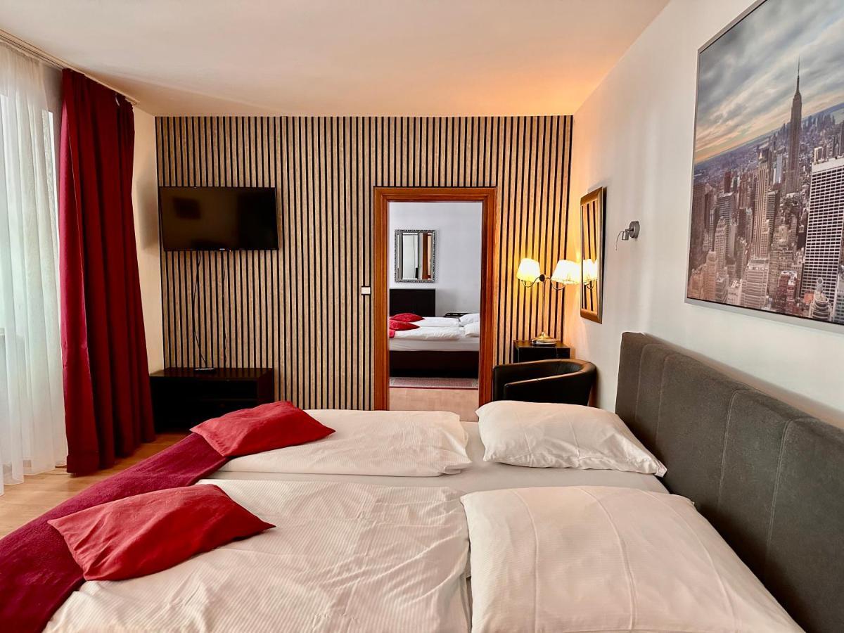 Altstadthotel Hayk Am Rhein Κολωνία Εξωτερικό φωτογραφία