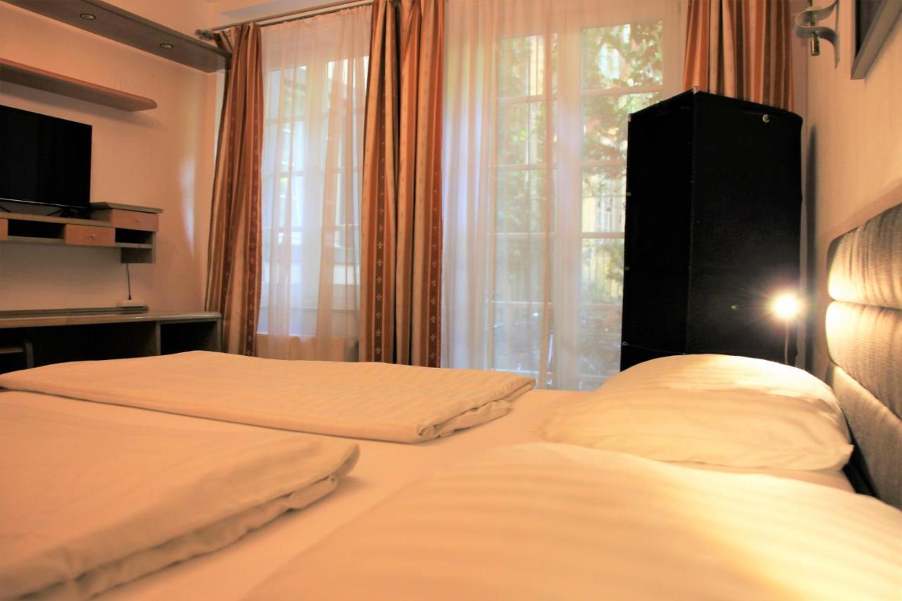 Altstadthotel Hayk Am Rhein Κολωνία Εξωτερικό φωτογραφία